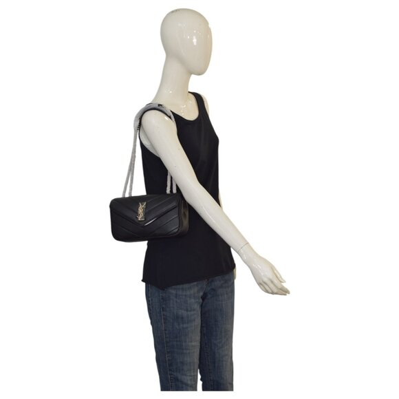 Yves Saint Laurent LOULOU small in MATELASSÉ black lambskin leather shoulder bag - Picture 2 of 16